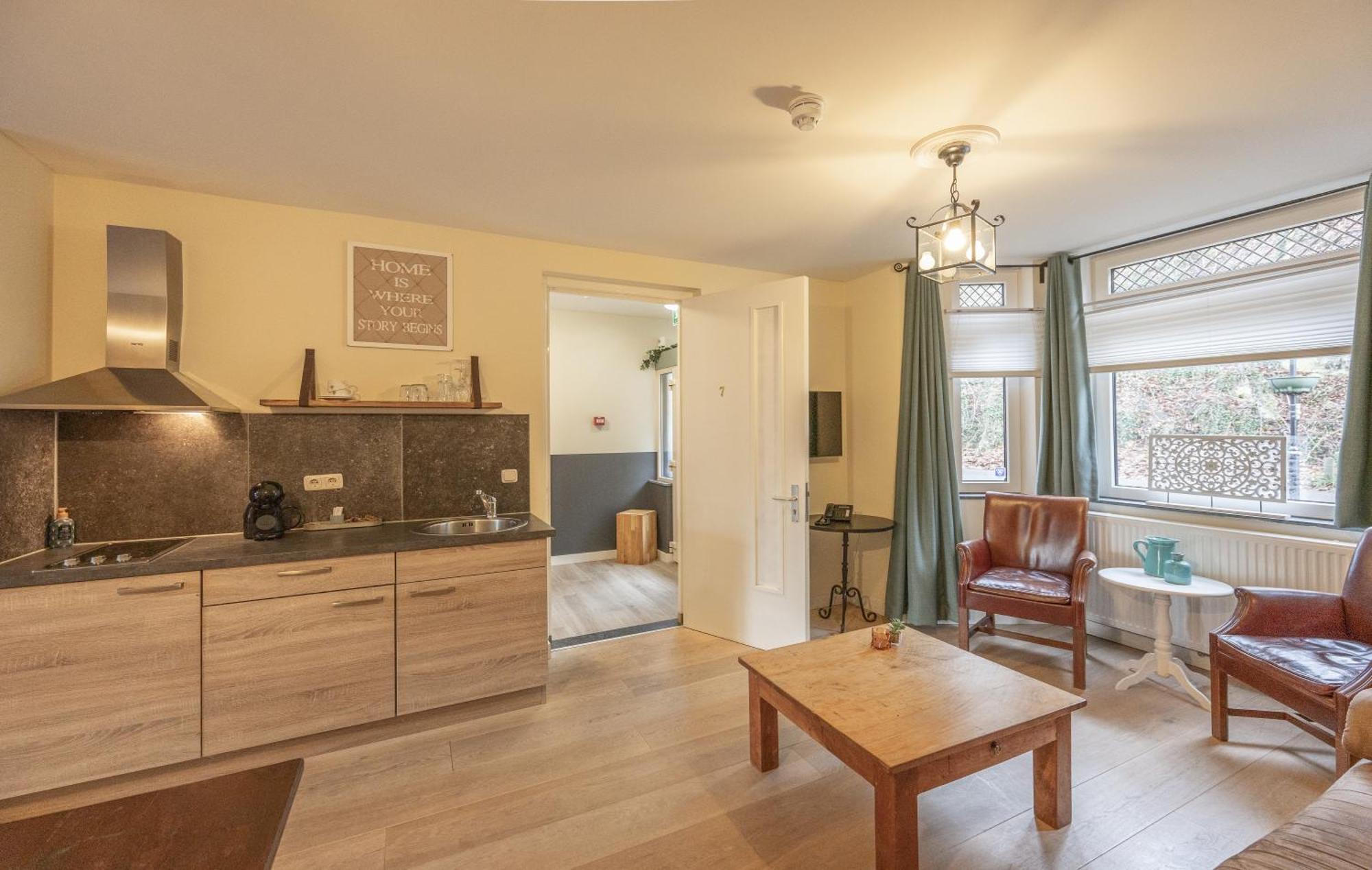 Luxe Appartementen Leonardus Valkenburg aan de Geul ภายนอก รูปภาพ